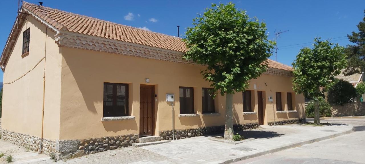 Casitas Pinilla Del Valle Екстер'єр фото