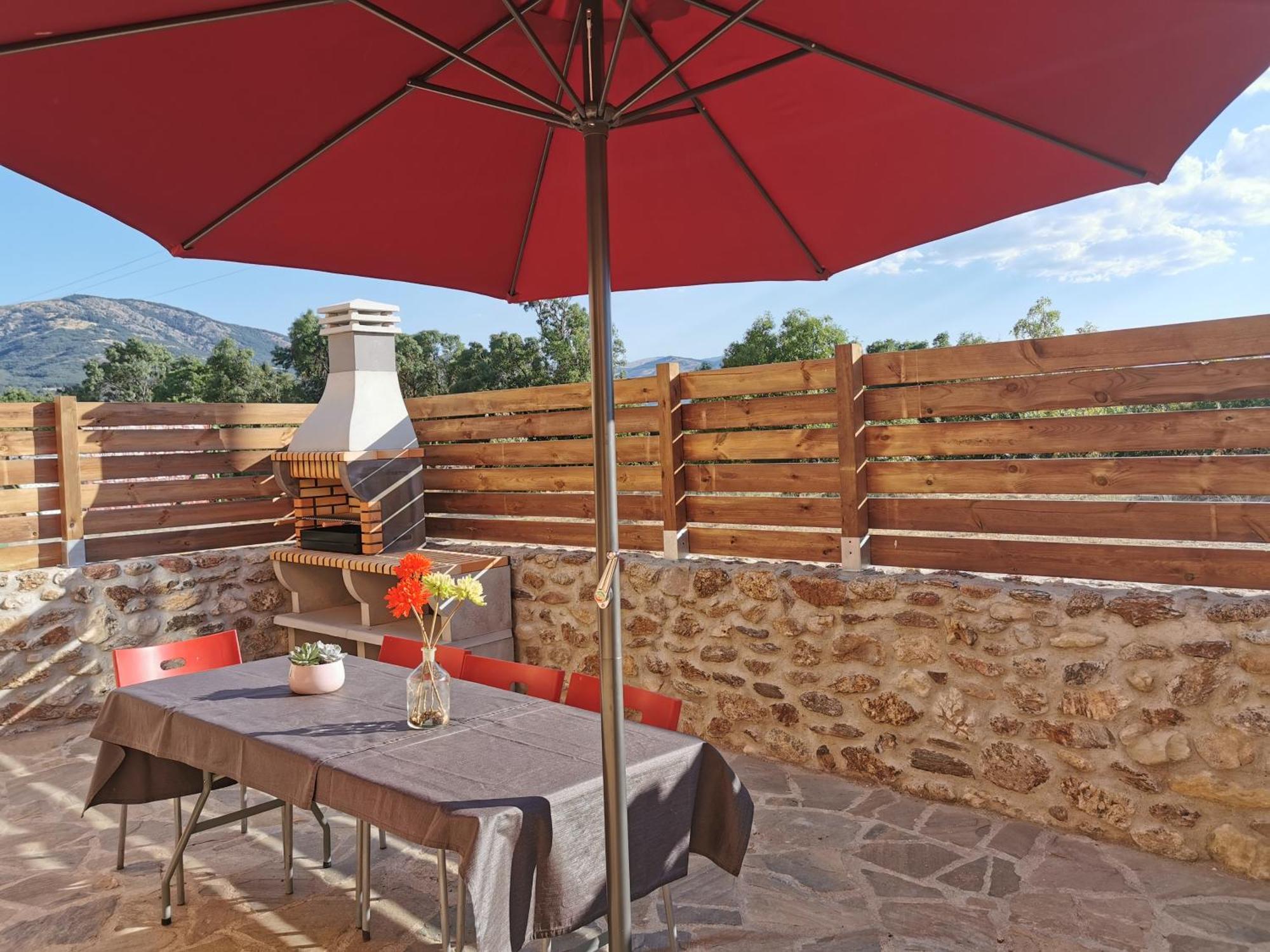 Casitas Pinilla Del Valle Екстер'єр фото